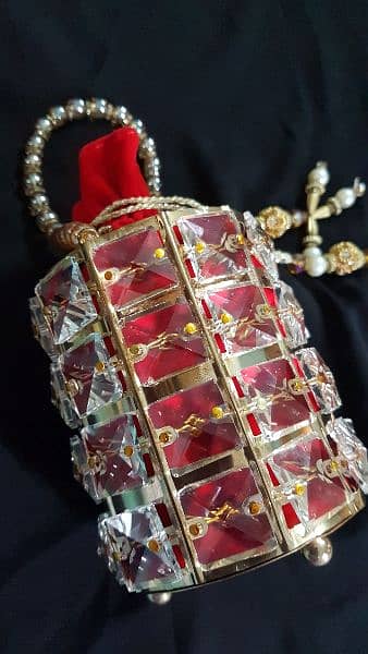 Bridal lehenga. . . One time used with jewelry n Potli bag . . . 2