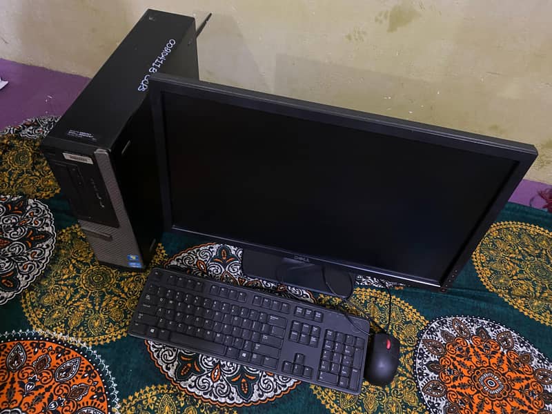 Sale Complete PC Including CPU, LCD, Keyboard, Mouse, & All Cables 2