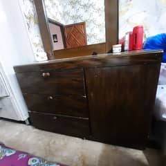 dressing table