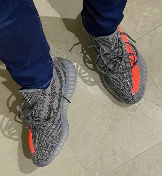 Yeezy Boost 350 V2 Beluga Reflective UK 9.5 2