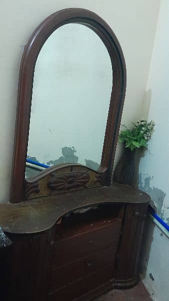 Dressing table with mirror 0