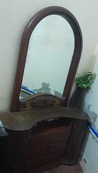 Dressing table with mirror 1