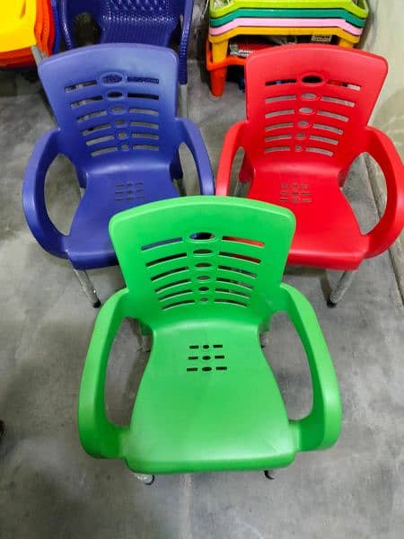 kids chairs and tables  for schools and tuitions 4