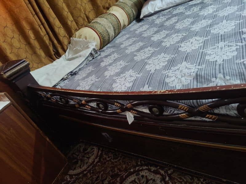 wooden bed 5