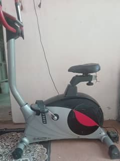 Exercise cycle