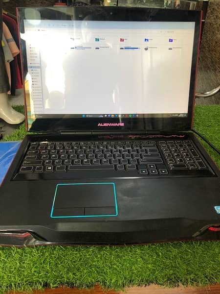 Alienware M17xR4 2