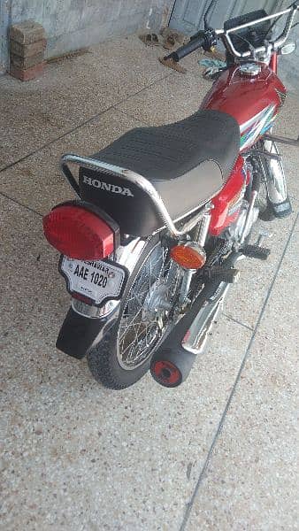 Honda 125 2023 3