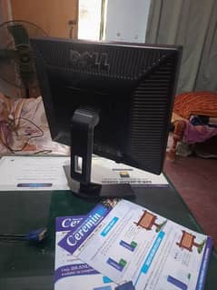 dell Lcd  with cpu  All accessories good condition