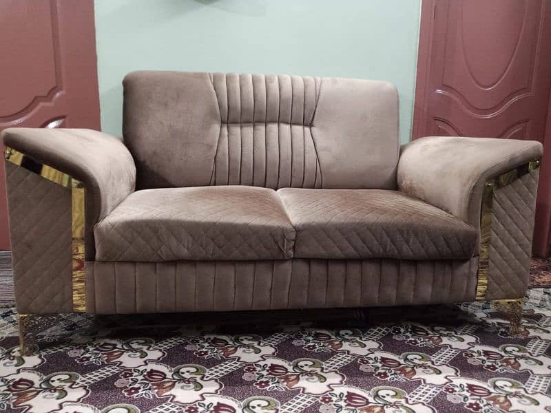 Single Sofa 0