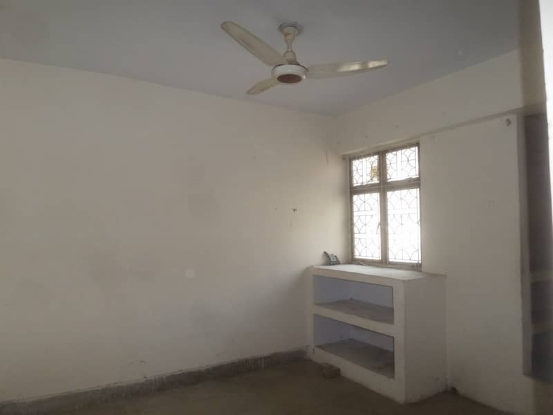 10 Marla Flat For Sale In Askari 13 8