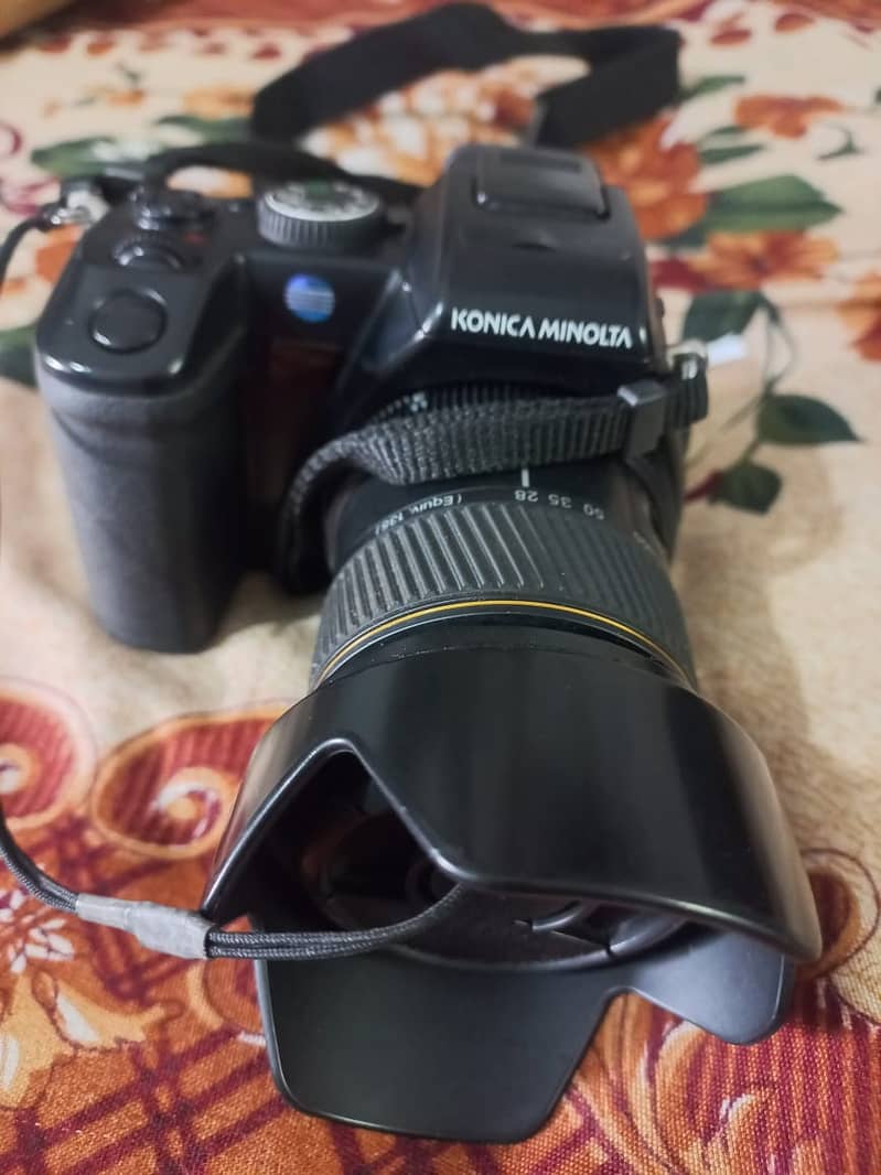 Konica Minolta camera complete accessories new condition 2