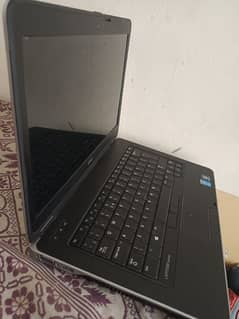 i5 4th generation 500 GB Hard and 4 GB RAM 10/10 condition 0