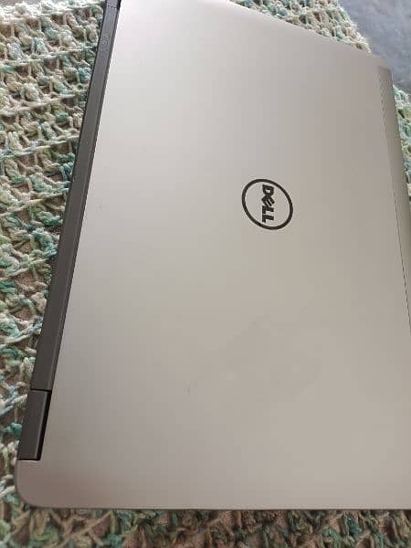 i5 4th generation 500 GB Hard and 4 GB RAM 10/10 condition 6