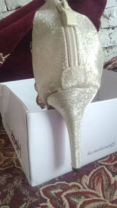 Bridal heel ,Golden ,37 size