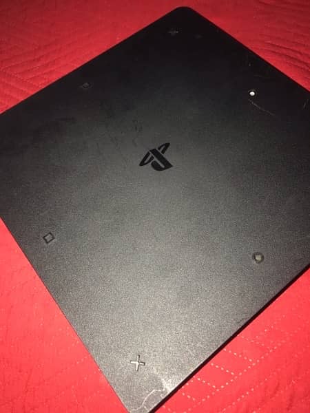 PlayStation 4 2