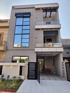 A BEAUTIFUL LUXURY HOUSE AVAILABLE FOR SALE 0