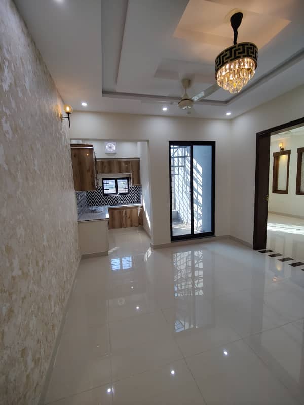 A BEAUTIFUL LUXURY HOUSE AVAILABLE FOR SALE 39