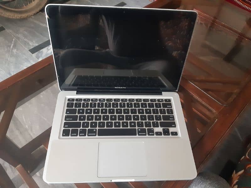 Macbook pro Late 2011 2