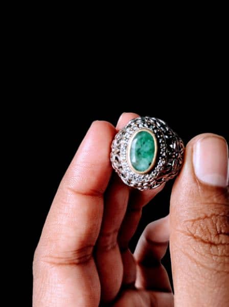 Columbia Emerald handmade silver  ring 0