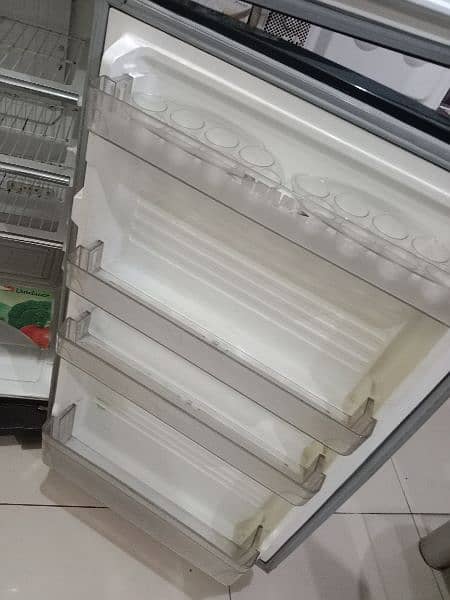 Dawlance refrigerator in good condition 3