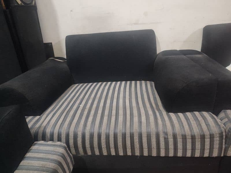 6 seater sofa in large shape 2