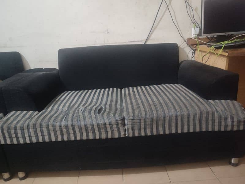 6 seater sofa in large shape 3