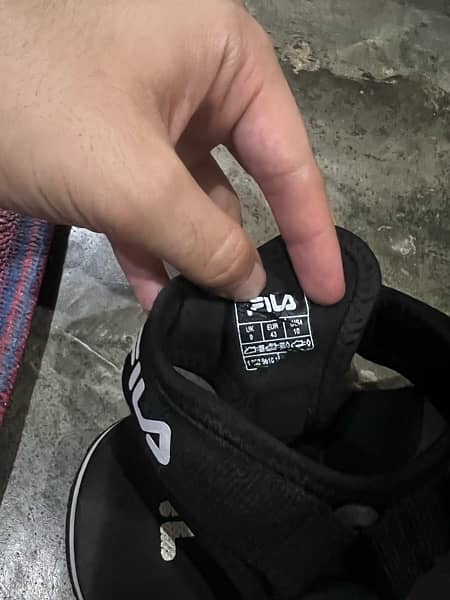 fila orignal sandals 2