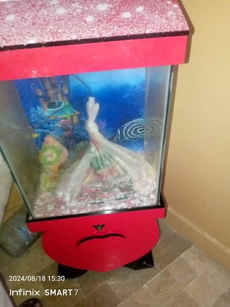 I am selling my aquarium 1