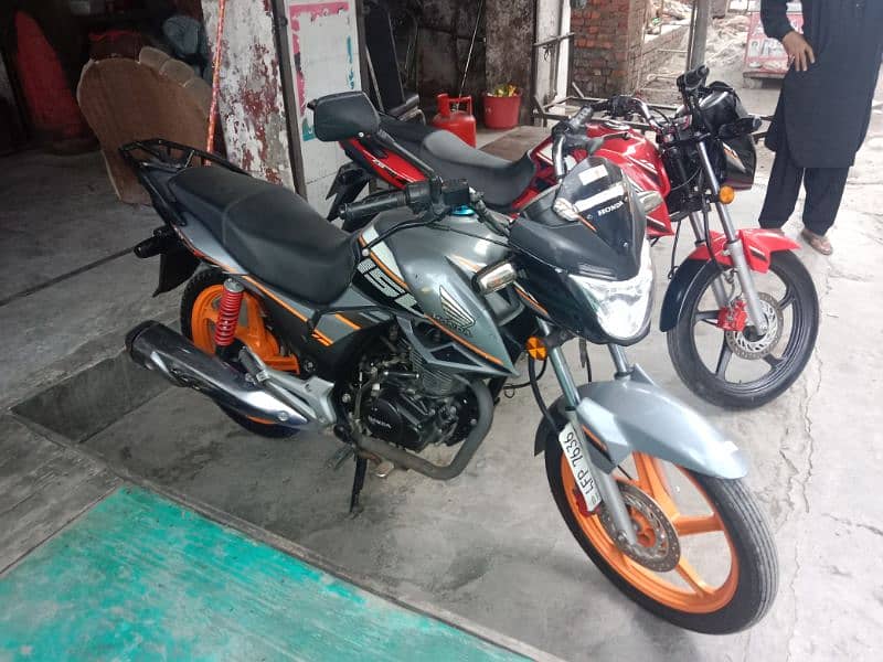 2 bike Honda CB150F original bike 1