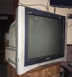 Sony Trinitron 24inch TV in good condition, great picture quality