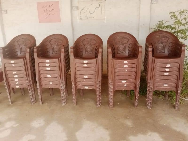 plastic chairs for sale 1