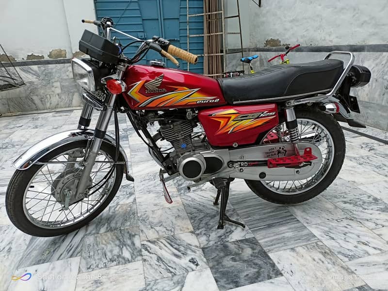 Honda 125 for sale all documents clear with smart card 2