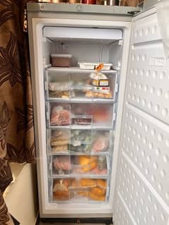 freezer for sell 0