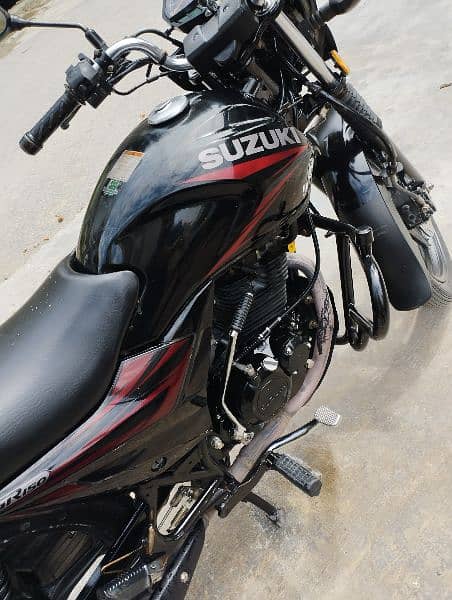 SUZUKI GR 150 2021 BLACK 2