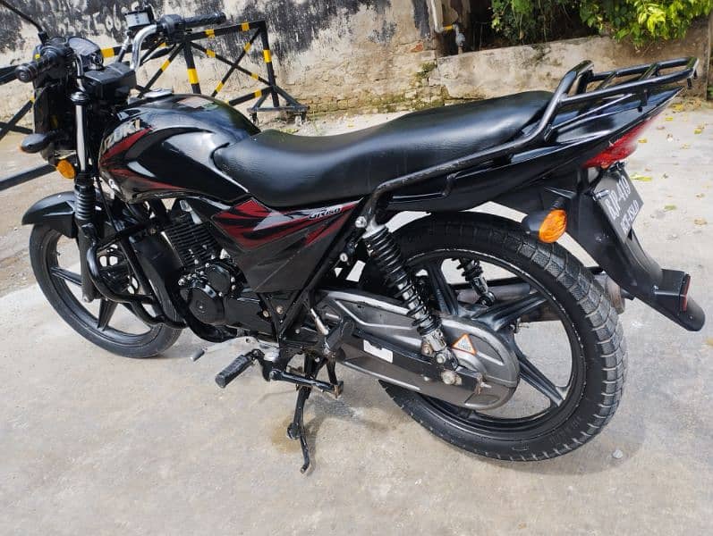 SUZUKI GR 150 2021 BLACK 6