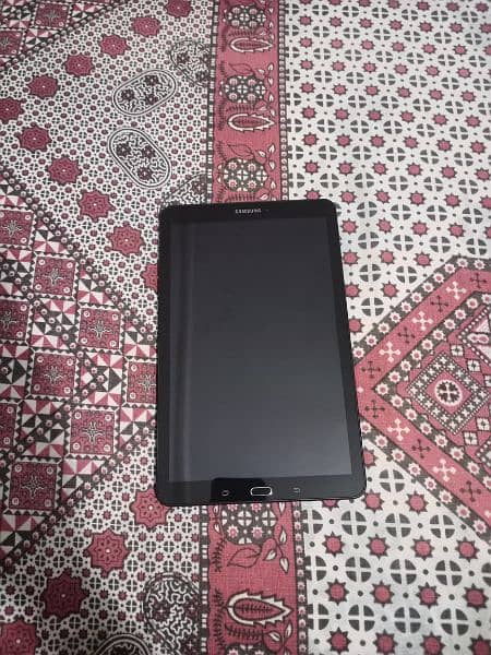 Samsung A64 tablet with box 0