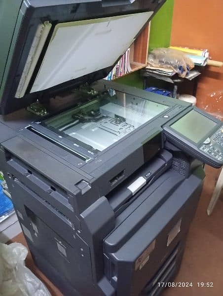 Taskalfa kyocera 4501i Photocopier Photocopy Machine 1