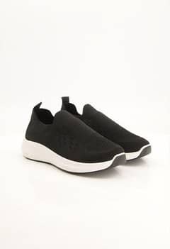 women comfortable walking sneakers - Black 0