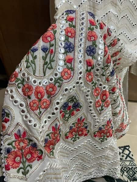 Embroidered Shirt (large) 3