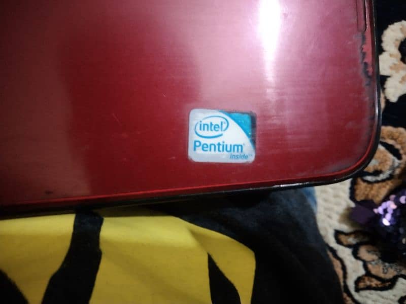 DELL LAPTOP INTEL PENTIUM 1