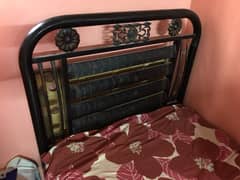 IRON Bed with matress 0