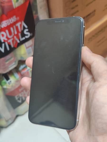 iphone 11 pro 10by10 2