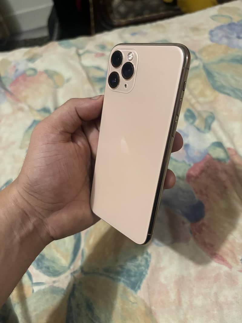 I phone 11 pro 64 GB non pta,( with box ) 2