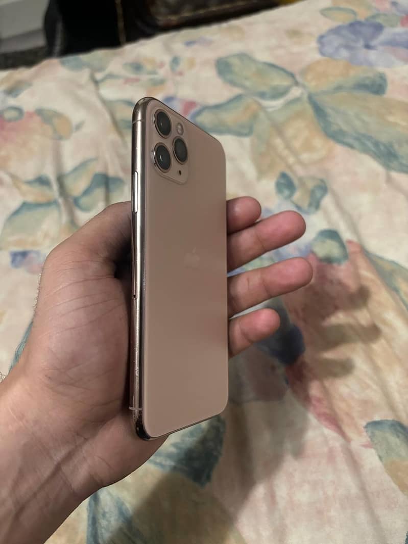 I phone 11 pro 64 GB non pta,( with box ) 4