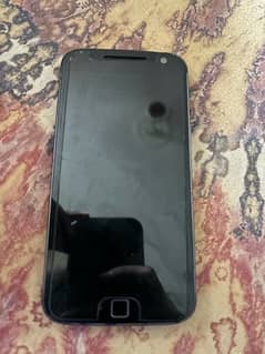 Selling Moto G4 plus in used condition