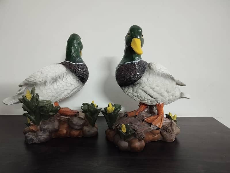 Decoration pieces ducks unused 1