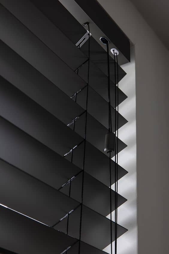 Window Blinds / Blinds / Roller Blind / Zebra Blind/ Wooden Blinds 8