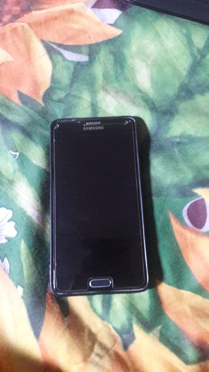 samsung moblie good condition 0