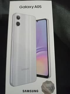 Samsung A05 6 128 white colour. 1 month used 10/10 condition with box 0