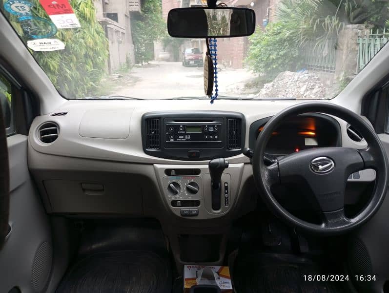 Daihatsu Mira 2014 4